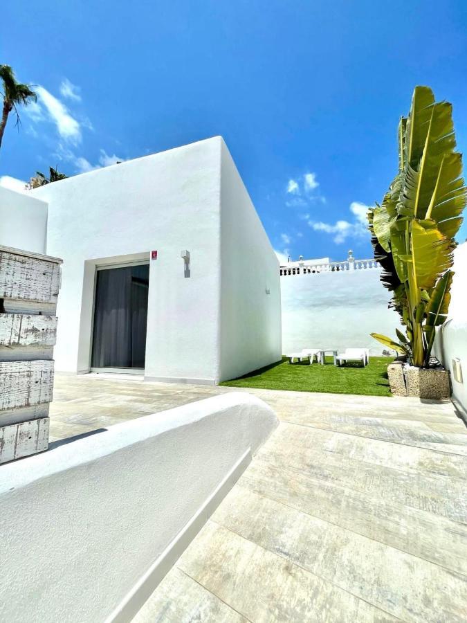 Villa 12 Адехе Екстериор снимка