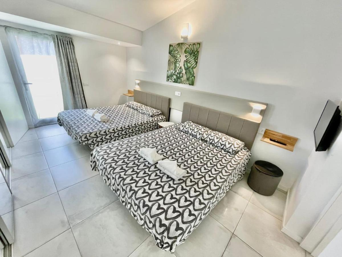 Villa 12 Адехе Екстериор снимка