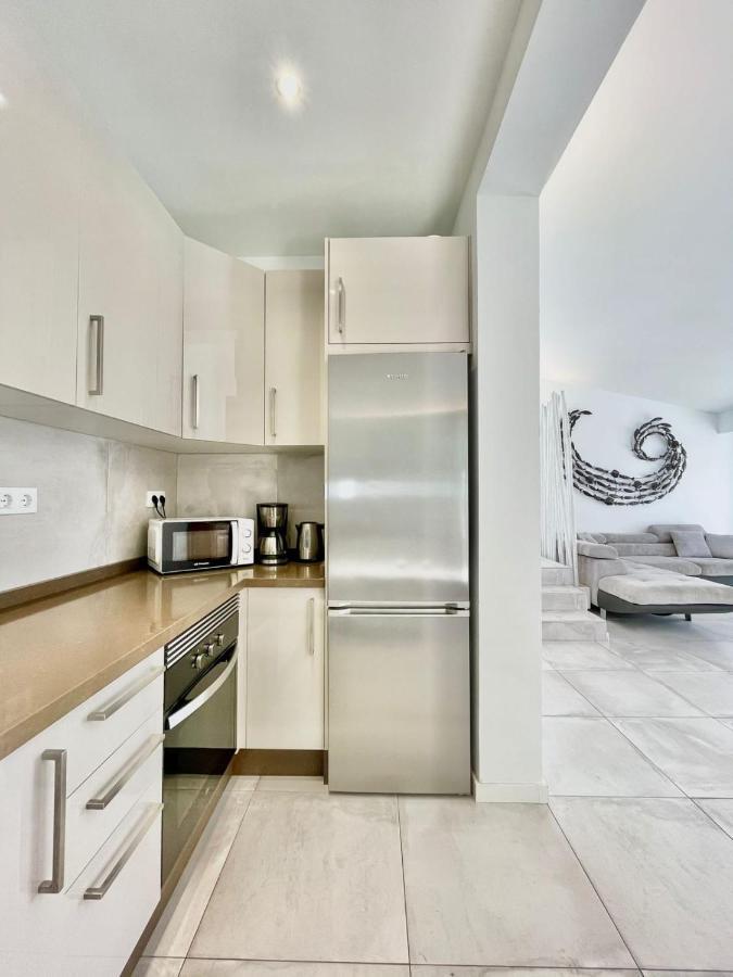 Villa 12 Адехе Екстериор снимка